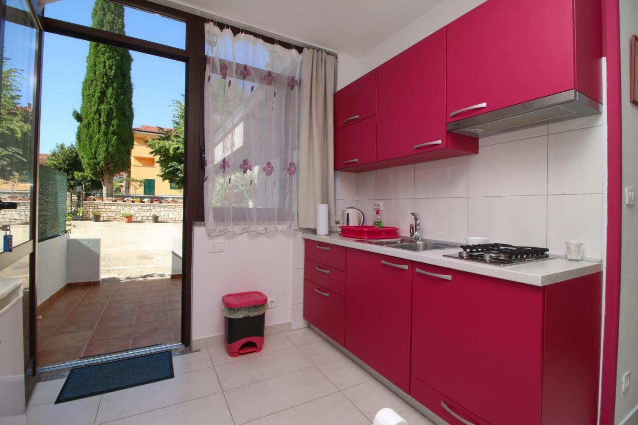 Apartment Svid ロヴィニ エクステリア 写真