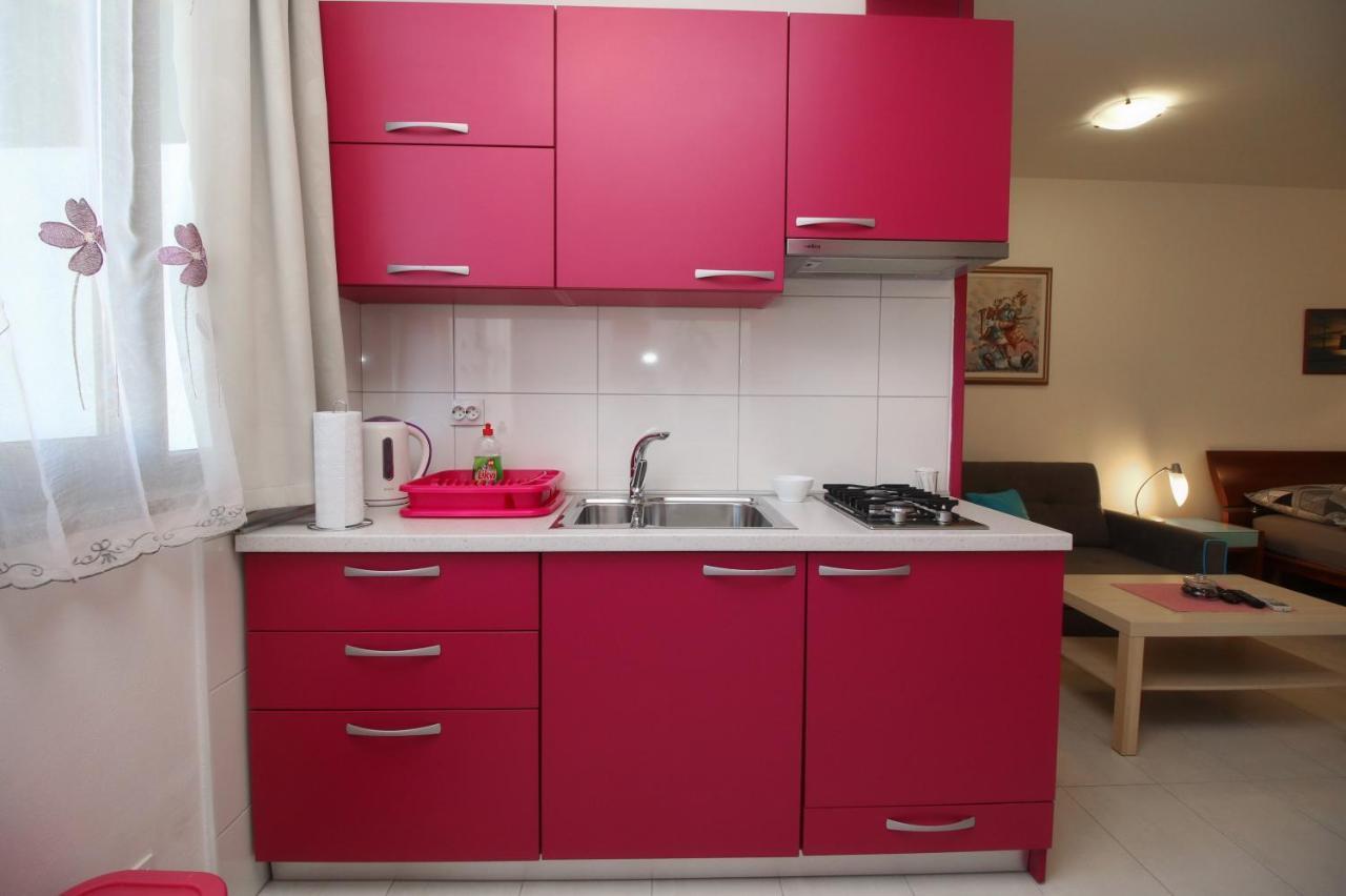 Apartment Svid ロヴィニ エクステリア 写真