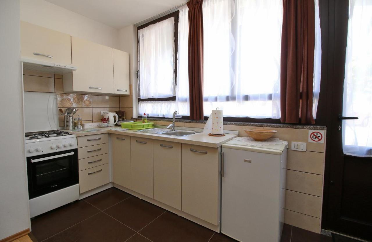 Apartment Svid ロヴィニ エクステリア 写真
