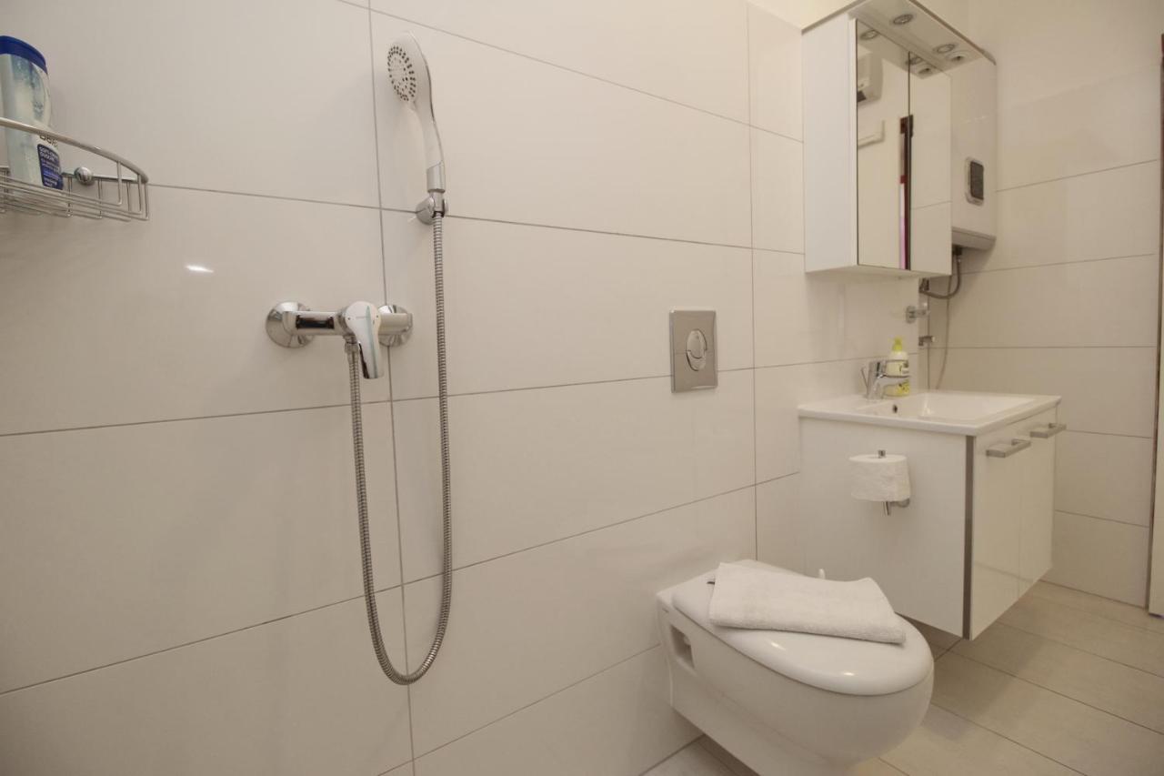 Apartment Svid ロヴィニ エクステリア 写真