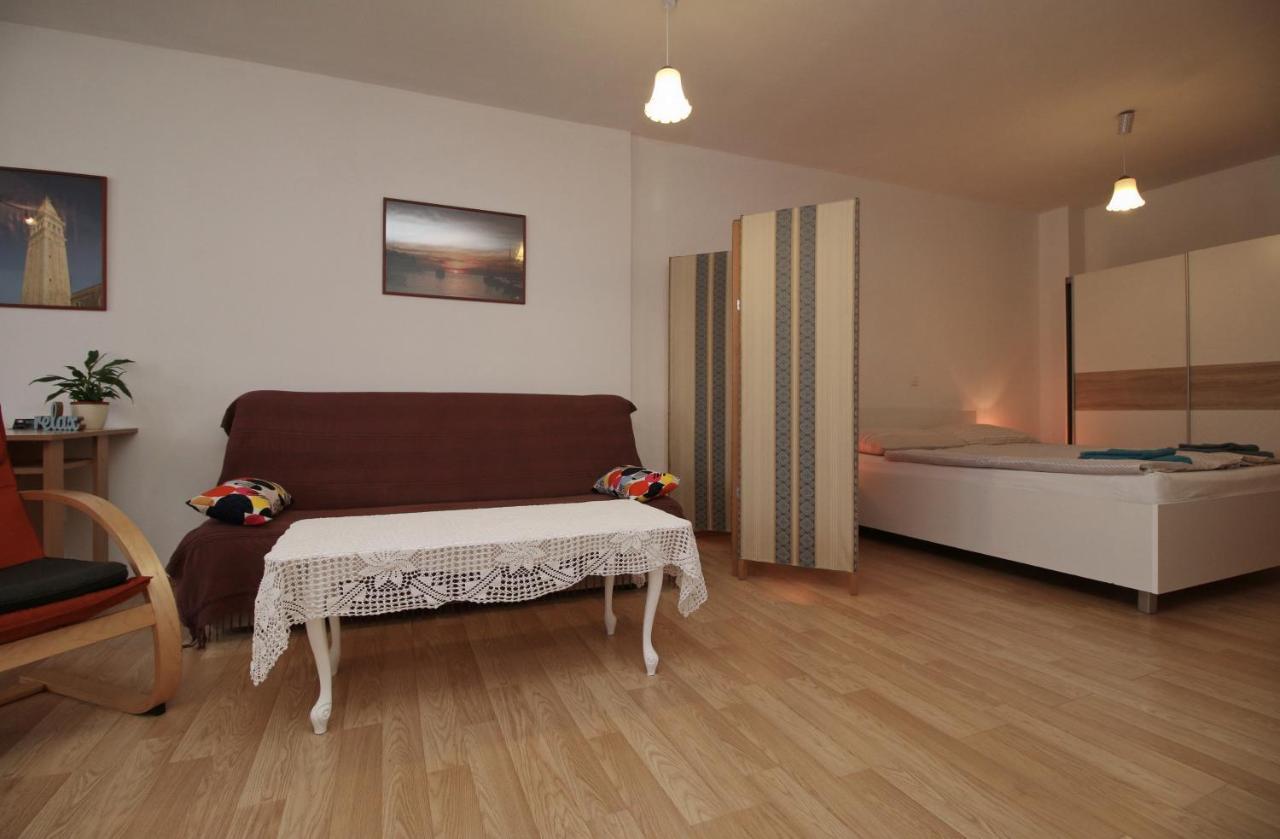 Apartment Svid ロヴィニ エクステリア 写真